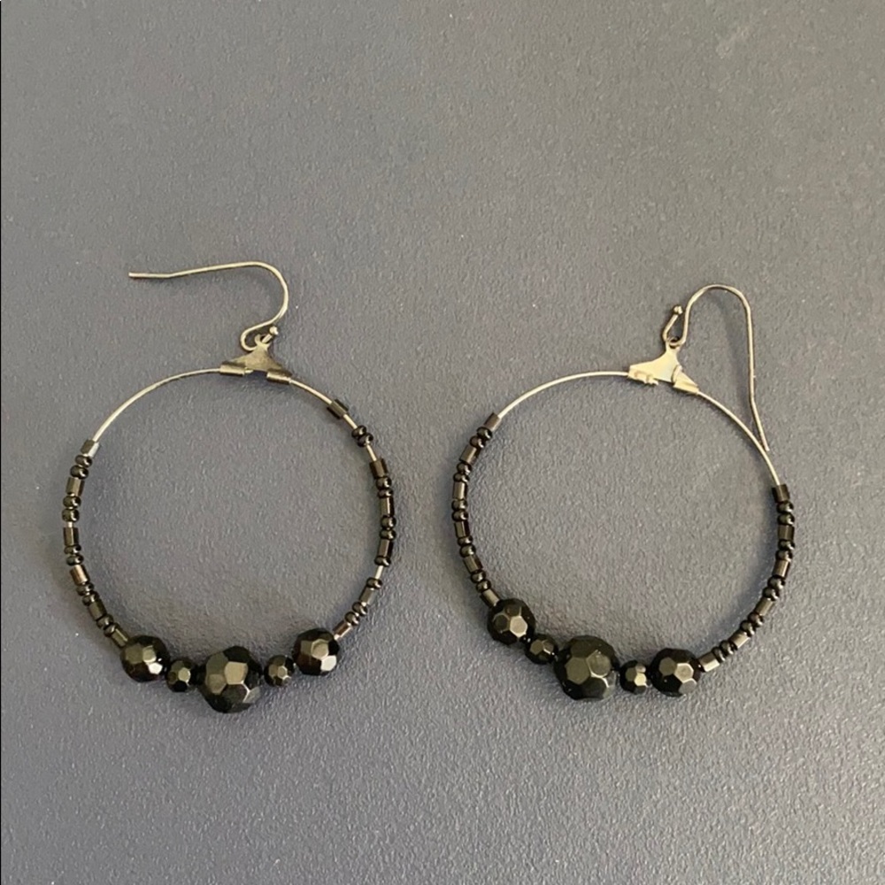 Hoop Earrings - Black jewels